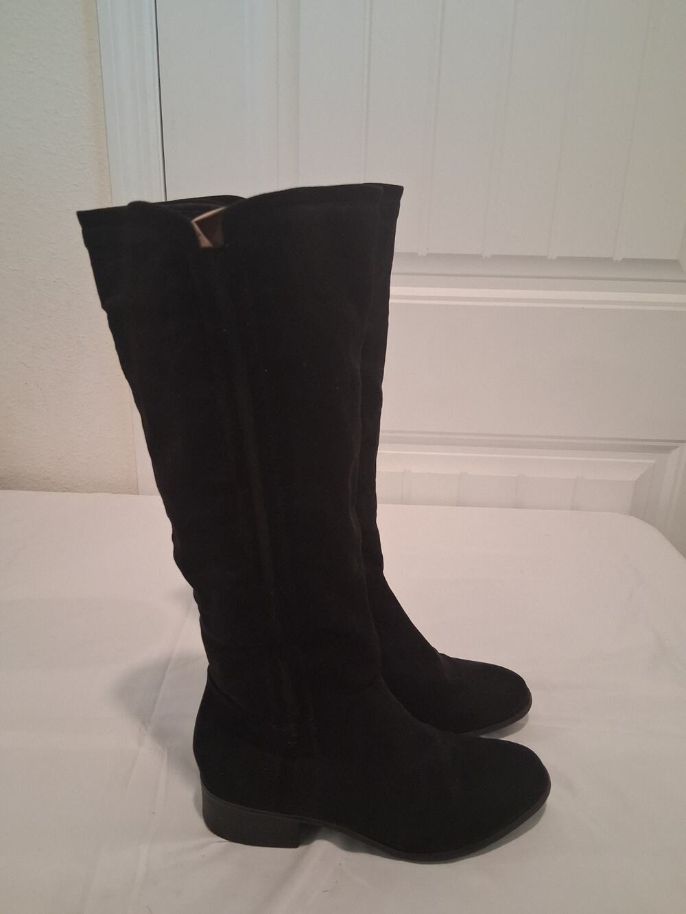 Target Women's Black Faux Suede Knee High Boots Size 7 Side Zip Low Block Heel